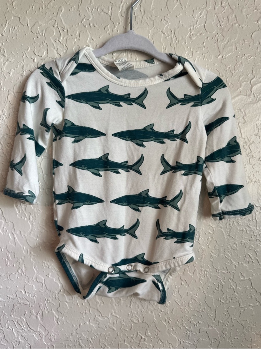Kate Quinn Bamboo Long Sleeve Shark Bodysuit Gender Neutral - Size 3-6 months